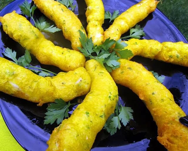 Deliciosas opciones para acompañar churros de pescado y sorprenderte