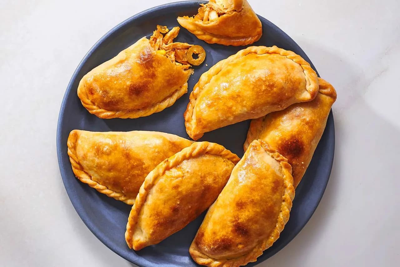 Receta fácil de empanadas de pollo que no puedes dejar pasar
